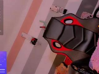 Emeely_romero from Flirt4Free