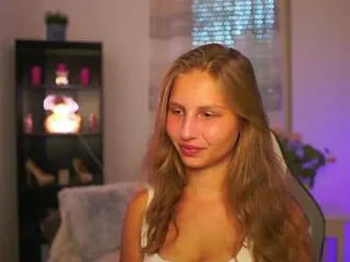 Emmie_lane from Flirt4Free