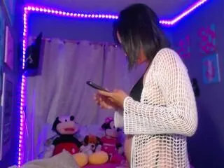 Evelyn_lovers from Flirt4Free