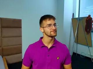forest_nichols from Flirt4Free is Freechat