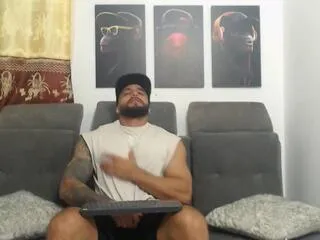 Gianni_vitale from Flirt4Free