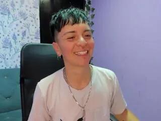 hanna_plu from Flirt4Free is Freechat