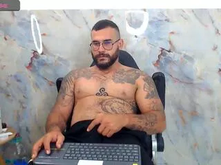 Hanz_col from Flirt4Free