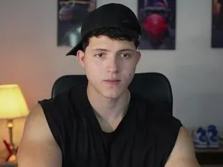 hazzan_velez on Flirt4Free 