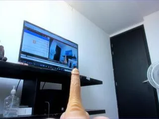 hellen_stanley from Flirt4Free is Freechat