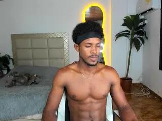 jhons_black from Flirt4Free is Freechat