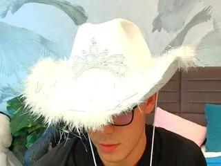 johnny_october from Flirt4Free is Freechat
