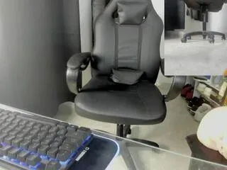 jose_bermudez from Flirt4Free is Freechat