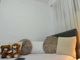 juliana_saenz from Flirt4Free is Freechat
