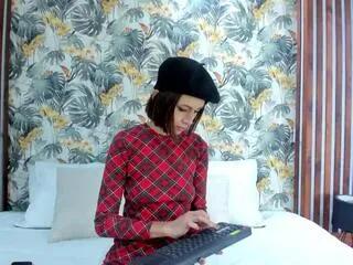 laila_leclair from Flirt4Free is Freechat