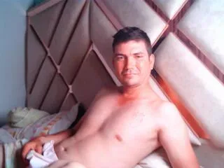 larry_colins from Flirt4Free is Freechat