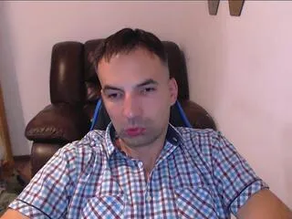 Leo_gianni from Flirt4Free