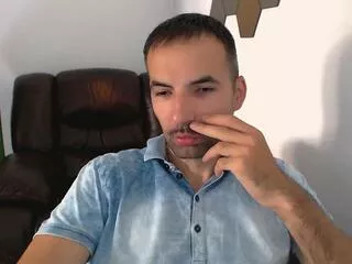 Leo_gianni from Flirt4Free