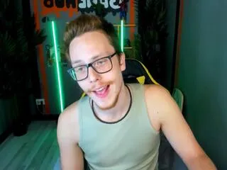 leo_mooree from Flirt4Free is Freechat