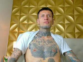 liam_inked from Flirt4Free is Freechat
