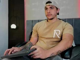 liam_walker from Flirt4Free is Freechat