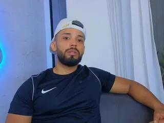 lion_ferrer from Flirt4Free is Freechat