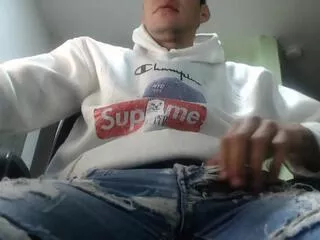 Lobo_ositoz from Flirt4Free