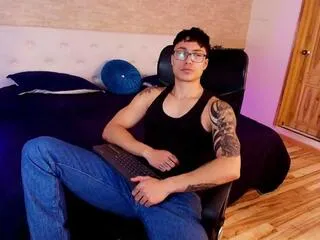 lucian_noir from Flirt4Free is Freechat