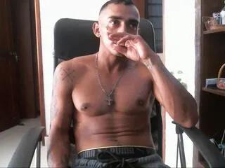 lyam_lovers from Flirt4Free is Freechat