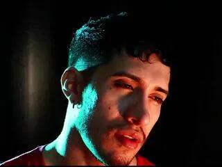 marcus_fenixxx from Flirt4Free is Freechat