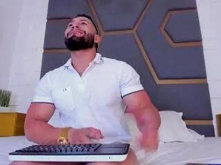 Massimo_fiore from Flirt4Free