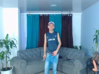 mathew_tommy from Flirt4Free is Freechat