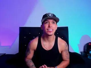 mattew_dluca from Flirt4Free is Freechat