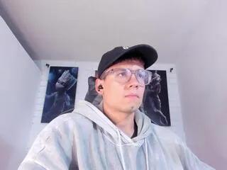matthew_fiire from Flirt4Free