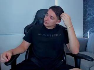 max_corner from Flirt4Free is Freechat