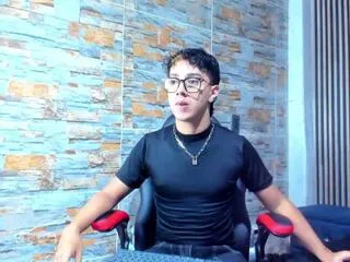mex_williams from Flirt4Free is Freechat