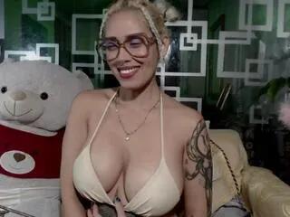 mia_scarlet from Flirt4Free is Freechat