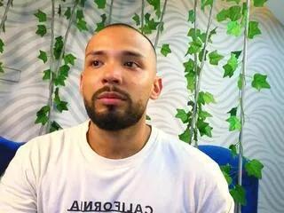 michaell_ferro from Flirt4Free is Freechat