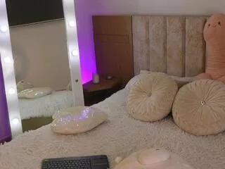 Miilla_rousse from Flirt4Free