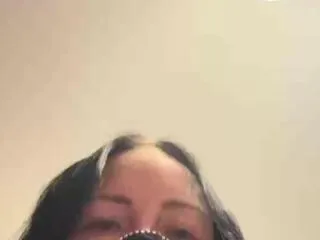 milana_janochka from Flirt4Free is Freechat