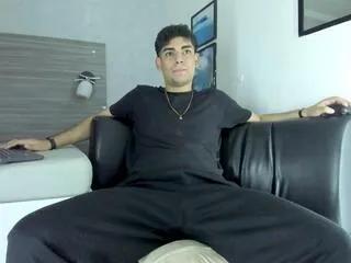 miller_alonzo from Flirt4Free is Freechat