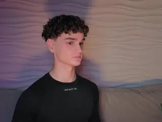 Miron_morres from Flirt4Free