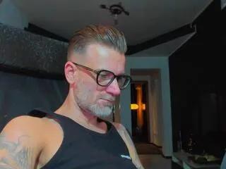 monty_adams from Flirt4Free is Freechat