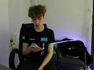 nathan_rusu from Flirt4Free is Freechat