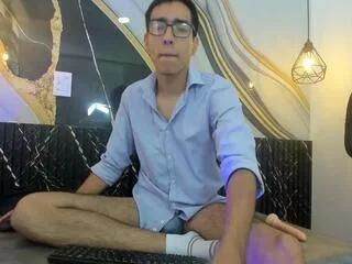 nicolas_fine from Flirt4Free is Freechat