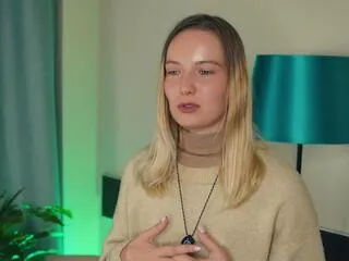 Nina_falcone from Flirt4Free