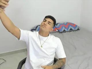 noah_mayers from Flirt4Free is Freechat