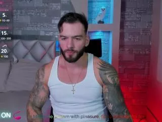 Oliver_colt from Flirt4Free