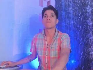 oliver_villa from Flirt4Free is Freechat