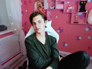 otto_colins from Flirt4Free is Freechat