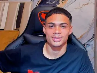 Riccie_pezzutti from Flirt4Free