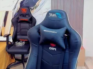 Girls: try live performances with matured performers, from dancing to quirks, in a variety of beautiful sex cams.