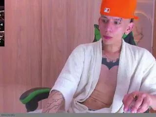 rogers_fleter from Flirt4Free is Freechat