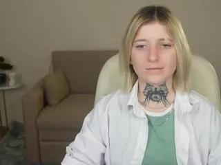 roma_schanbacher from Flirt4Free is Freechat