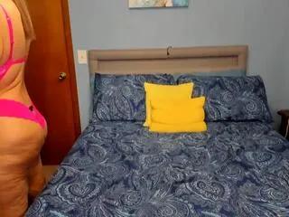 roni_raye from Flirt4Free is Freechat